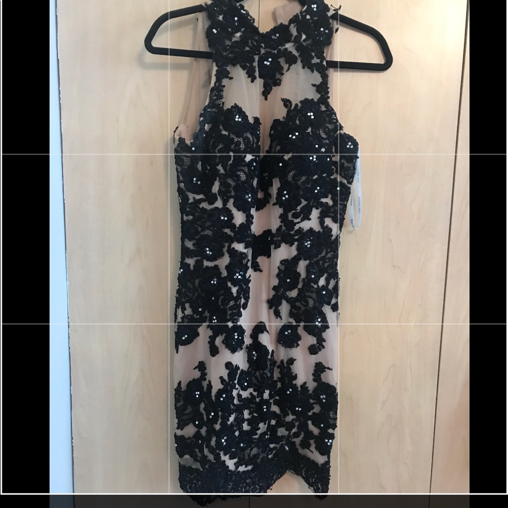 Sherri Hill lace cocktail dress